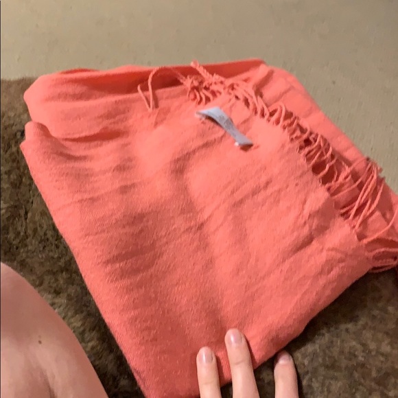 Coral wrap - Picture 3 of 4